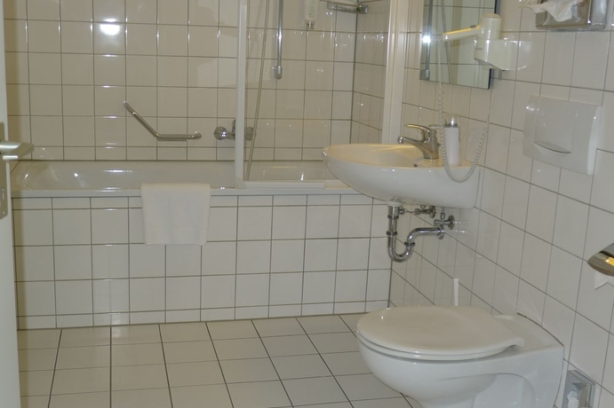 Imagen de la habitación del Hotel Villa Im Park. Foto 16