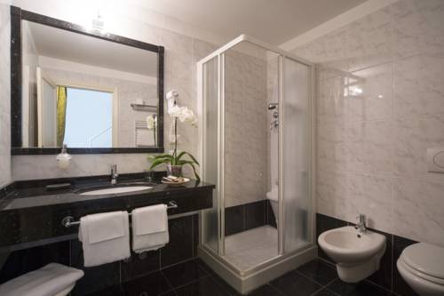 Imagen de la habitación del Hotel Villa Imperiale. Foto 5