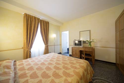 Imagen de la habitación del Hotel Villa Imperiale. Foto 10