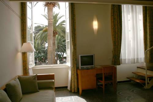 Imagen de la habitación del Hotel Villa Imperiale. Foto 13