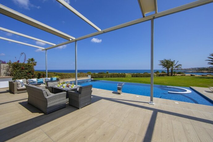 Imagen de la habitación del Hotel Villa Infinite Aretousa. Foto 19