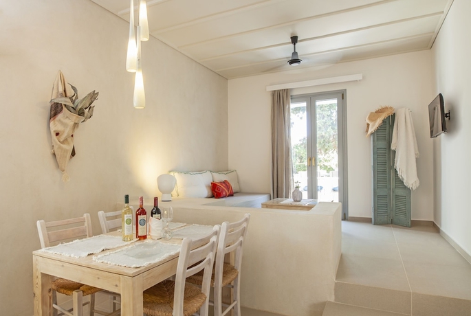 Imagen de la habitación del Hotel Villa Iokasti. Foto 10