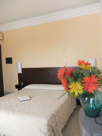 Imagen de la habitación del Hotel Villa Ionia. Foto 5