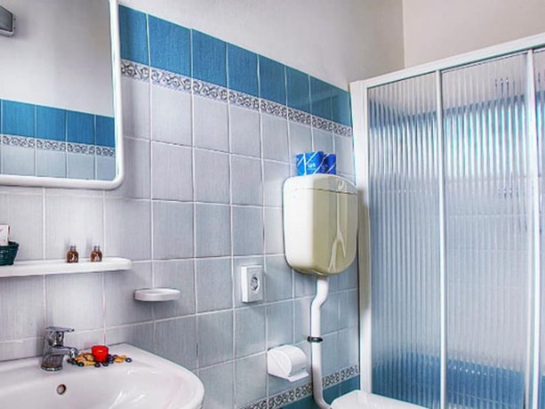 Imagen de la habitación del Hotel Villa Iris, Torre pedrera. Foto 13