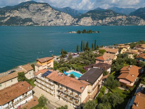 Imagen general del Hotel Villa Isabella and Residence. Foto 1