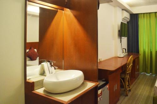 Imagen general del Hotel Villa Israel Eco Park by Cocotel - Fully Vaccinated Staff. Foto 6