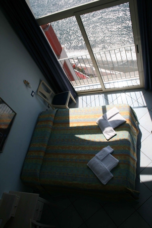 Imagen de la habitación del Hotel Villa Iulia. Foto 10