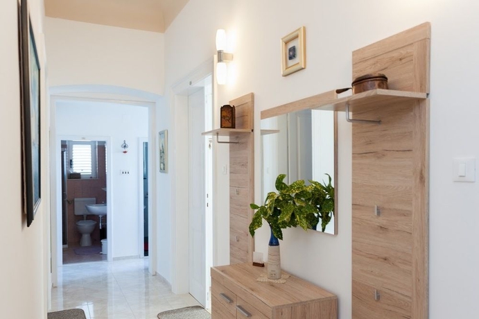 Imagen de los interiores del Hotel Villa Iveta. Foto 13