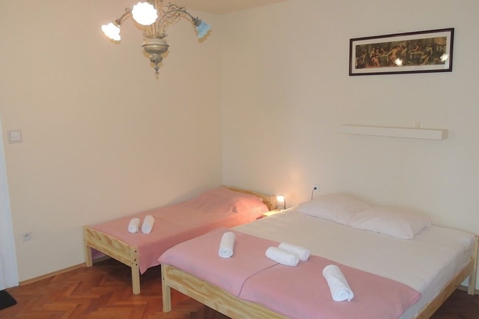 Imagen de la habitación del Hotel Villa Iveta. Foto 3