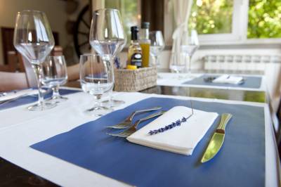 Imagen del bar/restaurante del Hotel Villa Janto. Foto 4