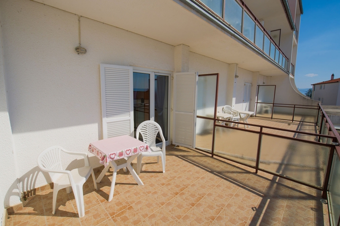 Imagen de los exteriores del Hotel Villa Javor. Foto 14