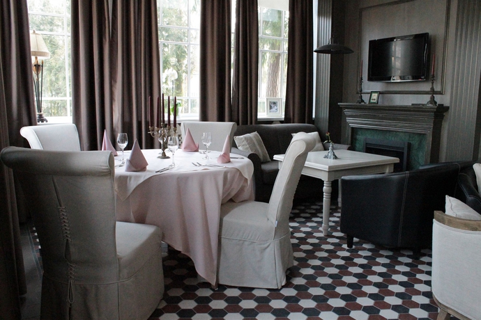 Imagen del bar/restaurante del Hotel Villa Joma. Foto 3
