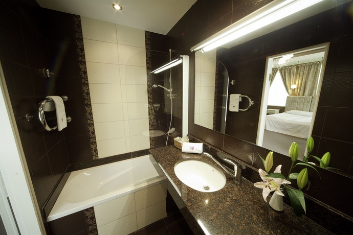 Imagen de la habitación del Hotel Villa Joma. Foto 8