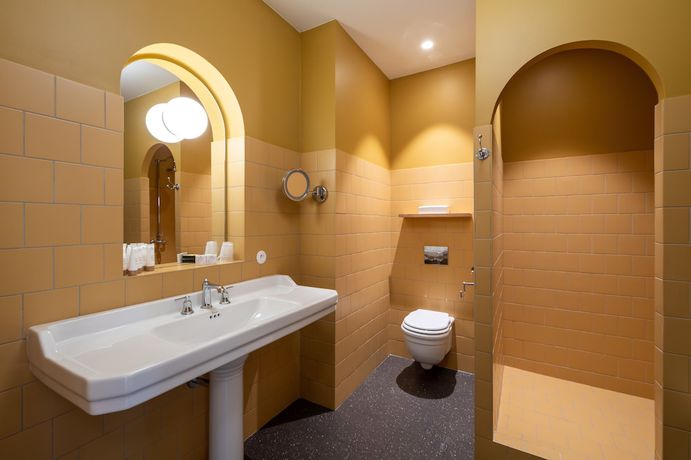 Imagen de la habitación del Hotel Villa Jos&eacute;phine, L'&Icirc;le-Rousse. Foto 3