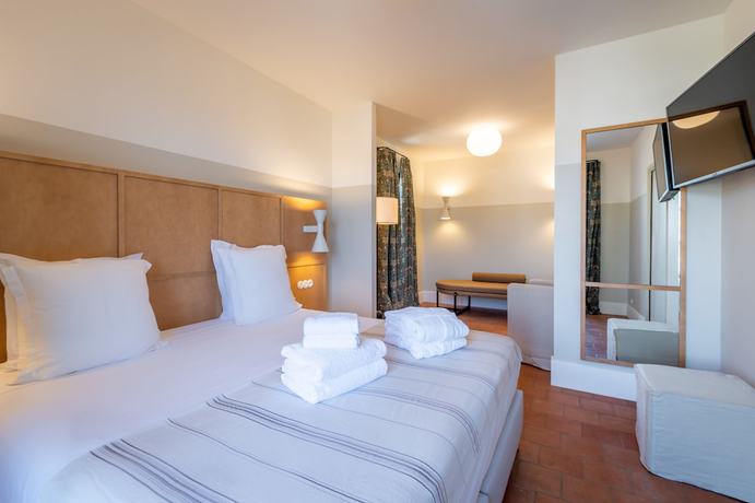 Imagen de la habitación del Hotel Villa Jos&eacute;phine, L'&Icirc;le-Rousse. Foto 5
