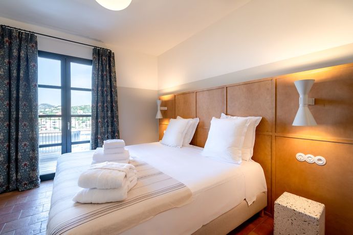 Imagen de la habitación del Hotel Villa Jos&eacute;phine, L'&Icirc;le-Rousse. Foto 6