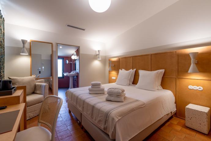 Imagen de la habitación del Hotel Villa Jos&eacute;phine, L'&Icirc;le-Rousse. Foto 10