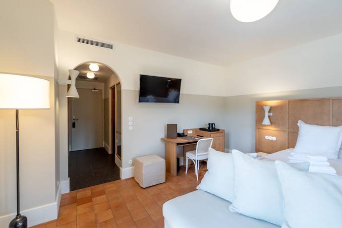 Imagen de la habitación del Hotel Villa Jos&eacute;phine, L'&Icirc;le-Rousse. Foto 11
