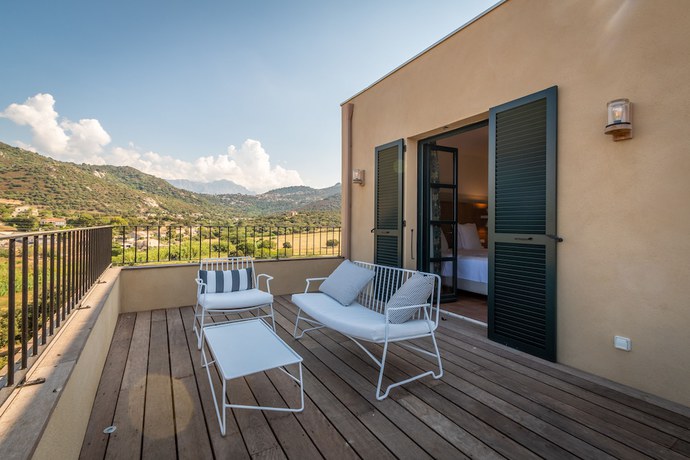 Imagen de la habitación del Hotel Villa Jos&eacute;phine, L'&Icirc;le-Rousse. Foto 17