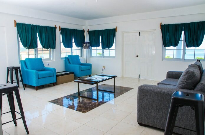 Imagen general del Hotel Villa Juanita, Happy Grove. Foto 10