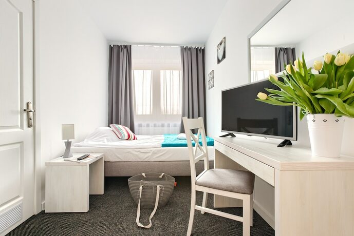 Imagen de la habitación del Hotel Villa Julia. Foto 19