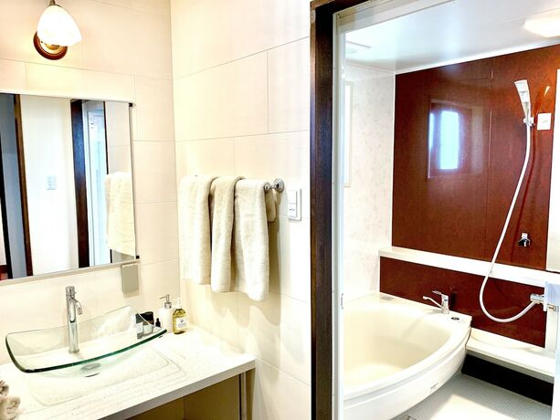 Imagen de la habitación del Hotel Villa Kailani. Foto 4