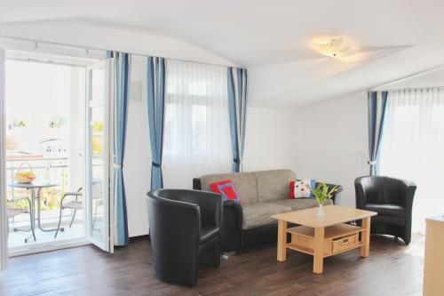 Imagen de la habitación del Hotel Villa Karina, Goehren. Foto 7