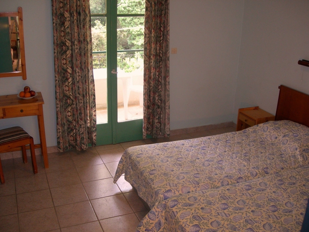 Imagen de la habitación del Hotel Villa Karmar. Foto 7