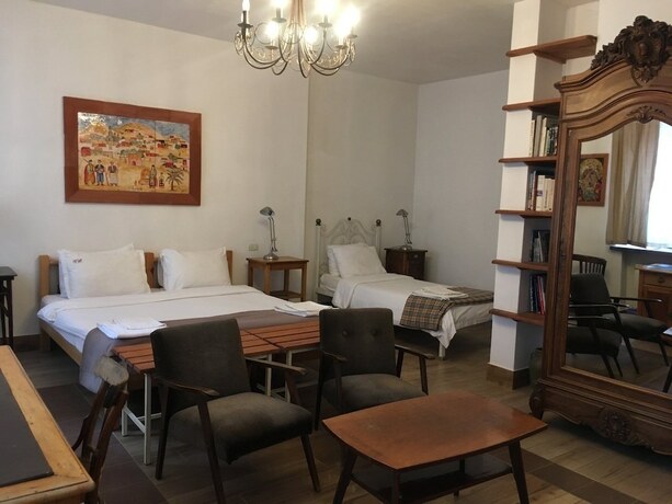 Imagen de la habitación del Hotel Villa Kars. Foto 12