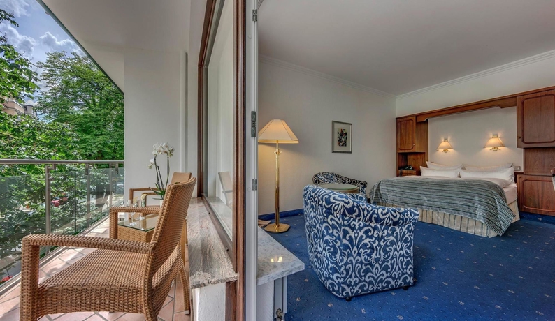 Imagen de la habitación del Hotel Villa Kastania. Foto 4