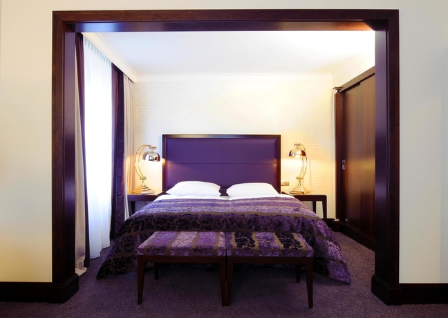 Imagen de la habitación del Hotel Villa Kastania. Foto 9