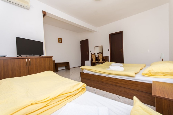 Imagen de la habitación del Hotel Villa Katarina. Foto 10