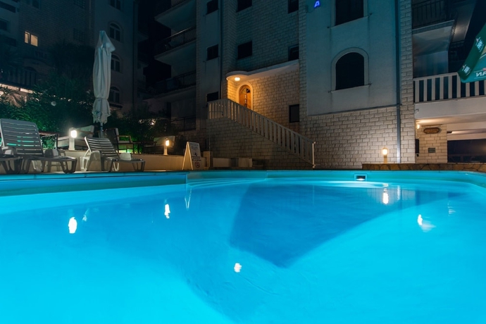 Imagen de los interiores del Hotel Villa Katarina. Foto 15