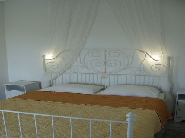 Imagen general del Hotel Villa Kavourakia, Sk&iacute;athos. Foto 9