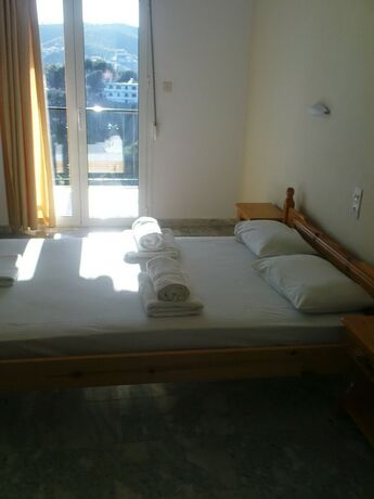 Imagen general del Hotel Villa Kavourakia, Sk&iacute;athos. Foto 10