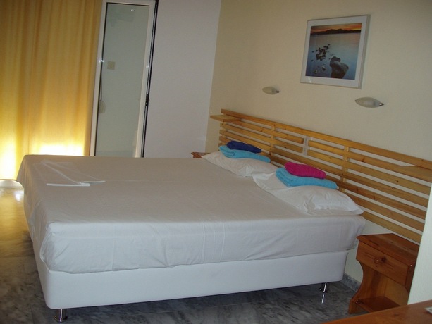 Imagen general del Hotel Villa Kavourakia, Sk&iacute;athos. Foto 11
