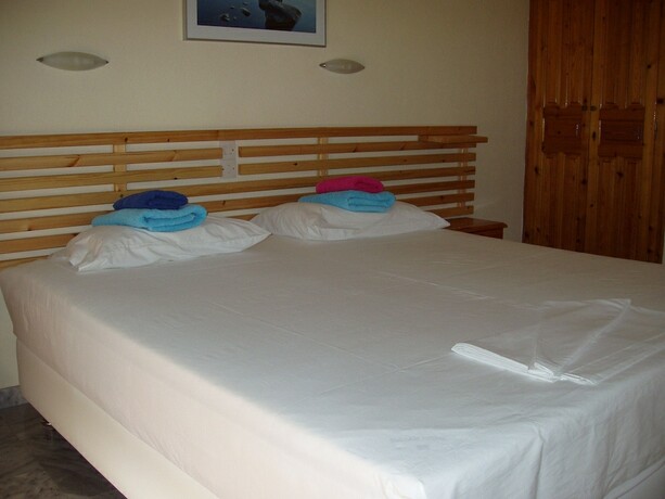 Imagen de la habitación del Hotel Villa Kavourakia, Sk&iacute;athos. Foto 20