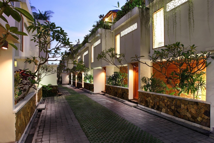 Imagen de los exteriores del Hotel Villa Kayu Raja - Chse Certified. Foto 12