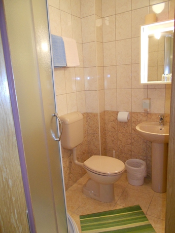 Imagen de la habitación del Hotel Villa Knezevic. Foto 5