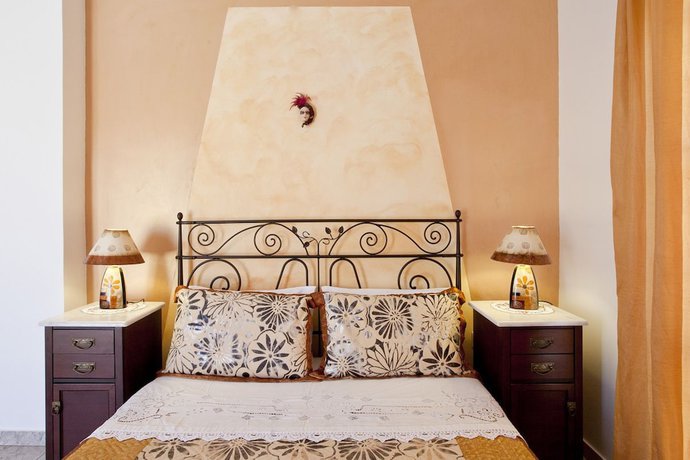Imagen de la habitación del Hotel Villa Koronios. Foto 2