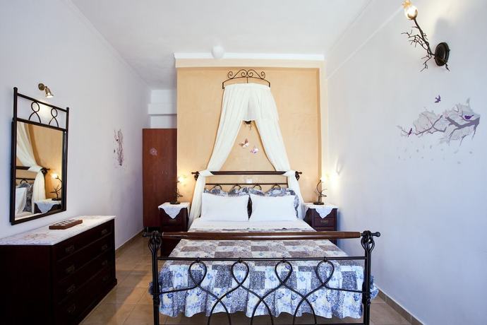 Imagen de la habitación del Hotel Villa Koronios. Foto 5