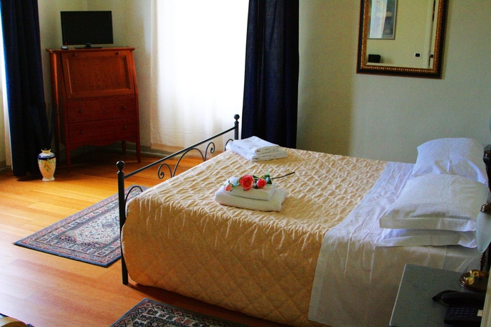 Imagen de la habitación del Hotel Villa La Grotta. Foto 6