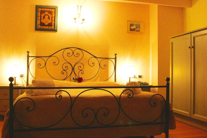 Imagen de la habitación del Hotel Villa La Grotta. Foto 10