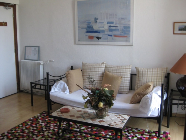 Imagen de la habitación del Hotel Villa La Malouine. Foto 10