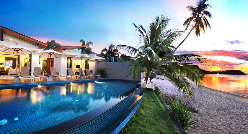 Imagen de la piscina del Hotel Villa Labaron. Foto 6