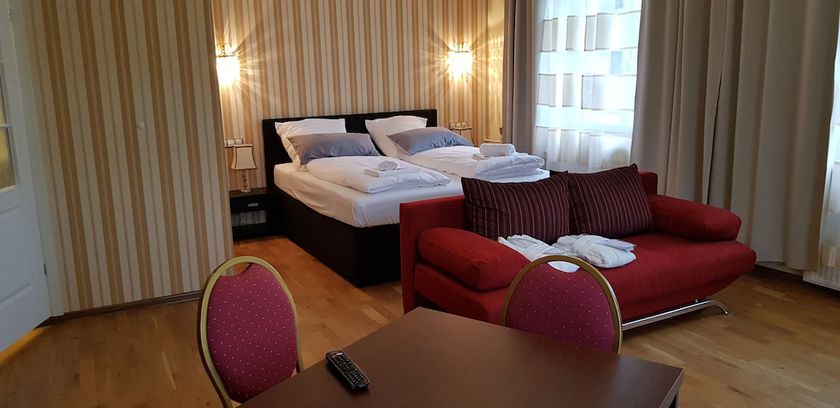 Imagen de la habitación del Hotel Villa Lalee. Foto 4