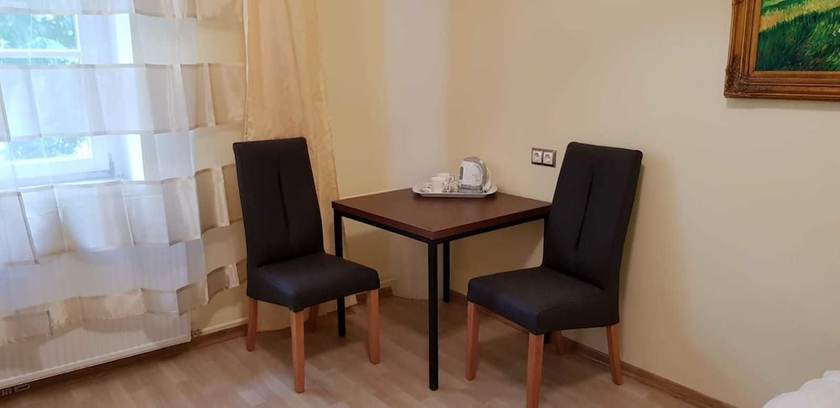 Imagen de la habitación del Hotel Villa Lalee. Foto 5
