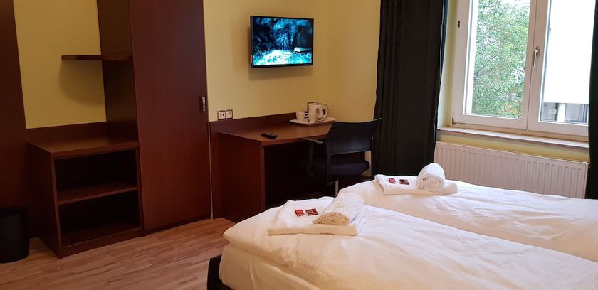 Imagen de la habitación del Hotel Villa Lalee. Foto 13