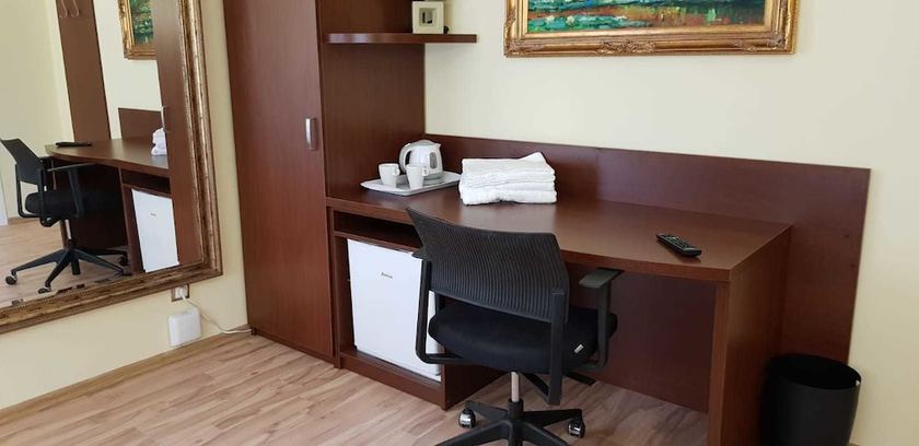 Imagen de la habitación del Hotel Villa Lalee. Foto 15