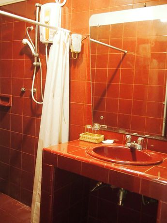 Imagen de la habitación del Hotel Villa Lamai - Wong Amat House Pattaya. Foto 9